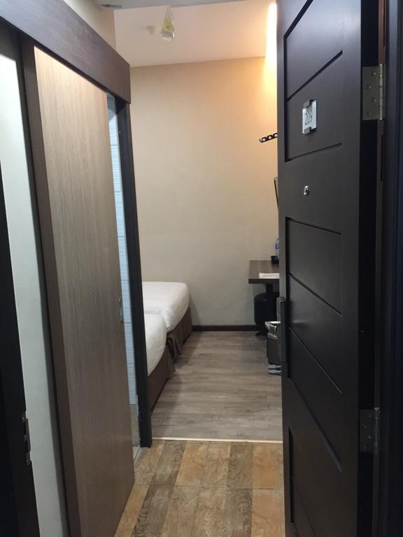 Eatern Hotel Batam Eksteriør bilde