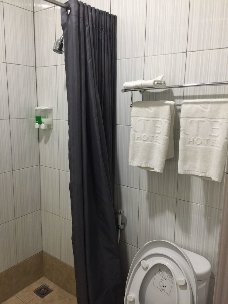 Eatern Hotel Batam Eksteriør bilde