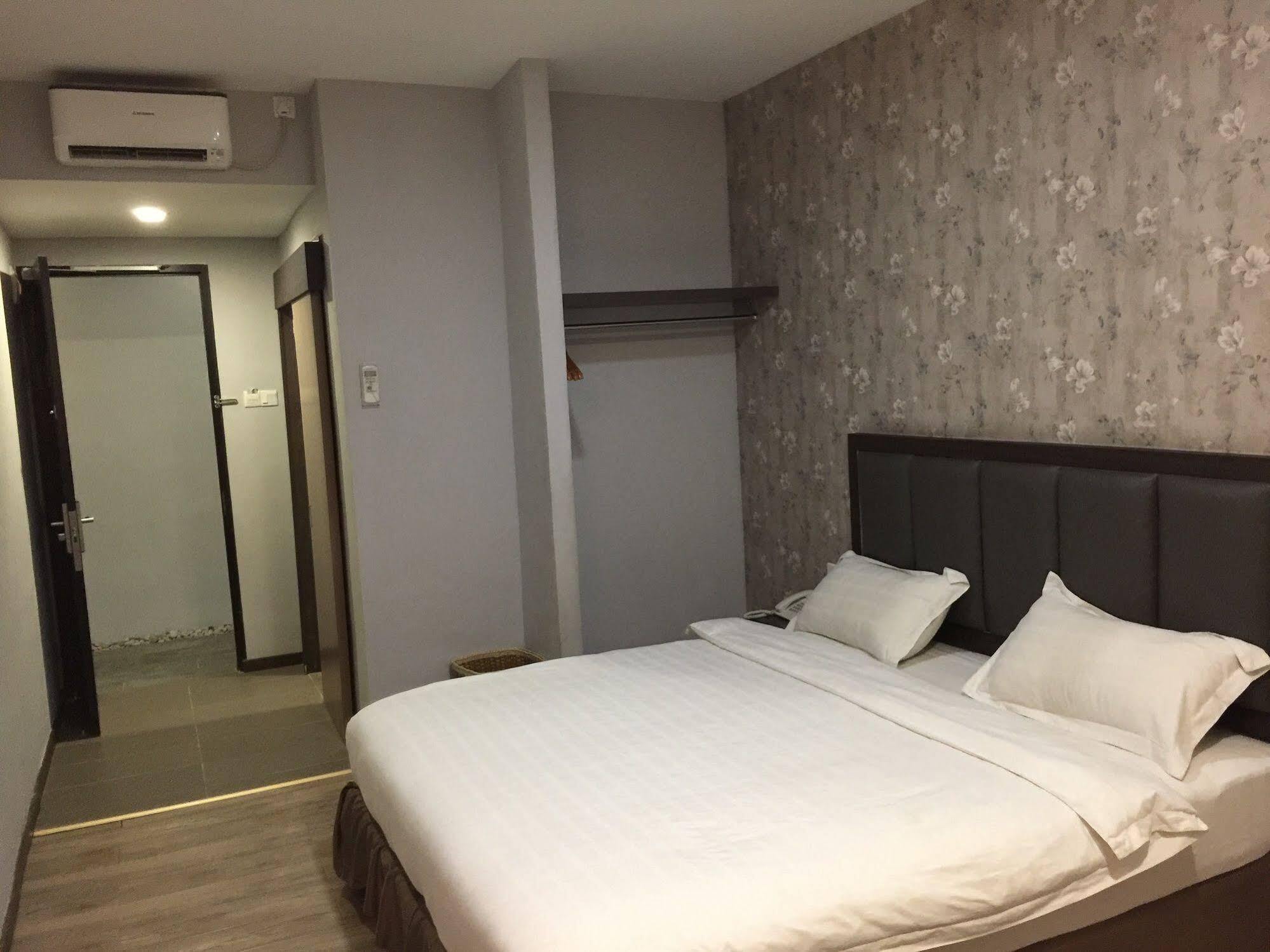 Eatern Hotel Batam Eksteriør bilde